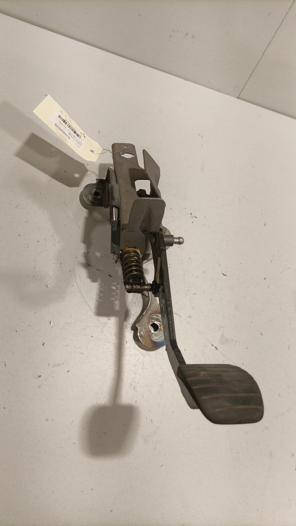 Pedale d'embrayage RENAULT CLIO 4 PHASE 2 Diesel - 1