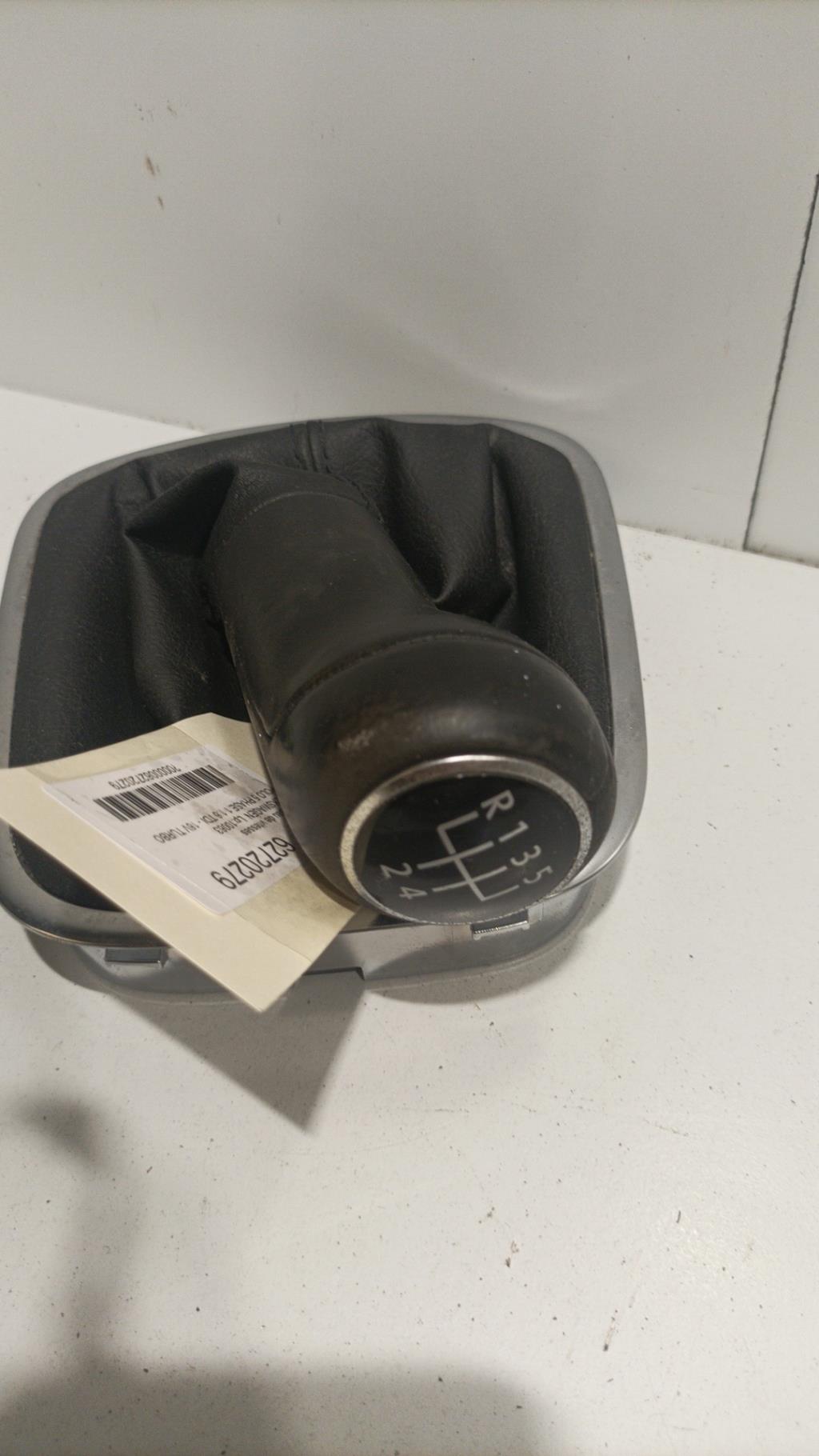Pomello del cambio VOLKSWAGEN POLO 5 PHASE 1 Diésel - 1