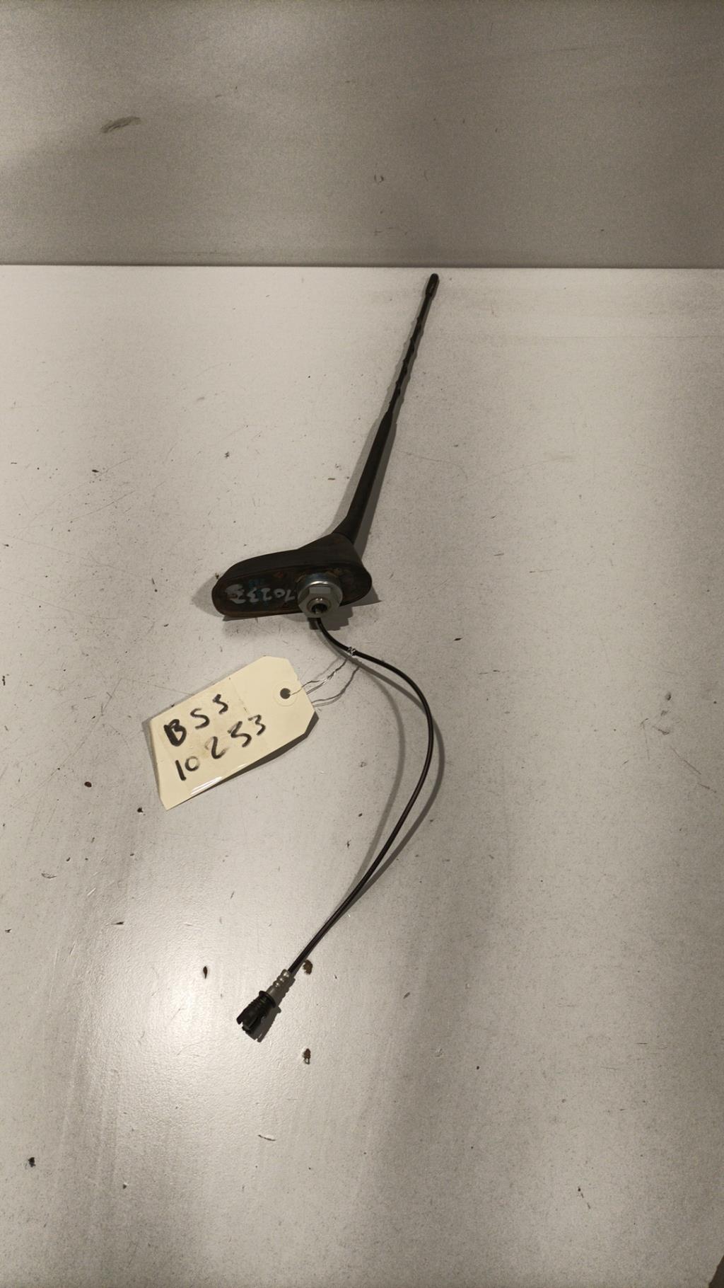 Antenne CITROEN DS3 PHASE 1 Diesel - 1