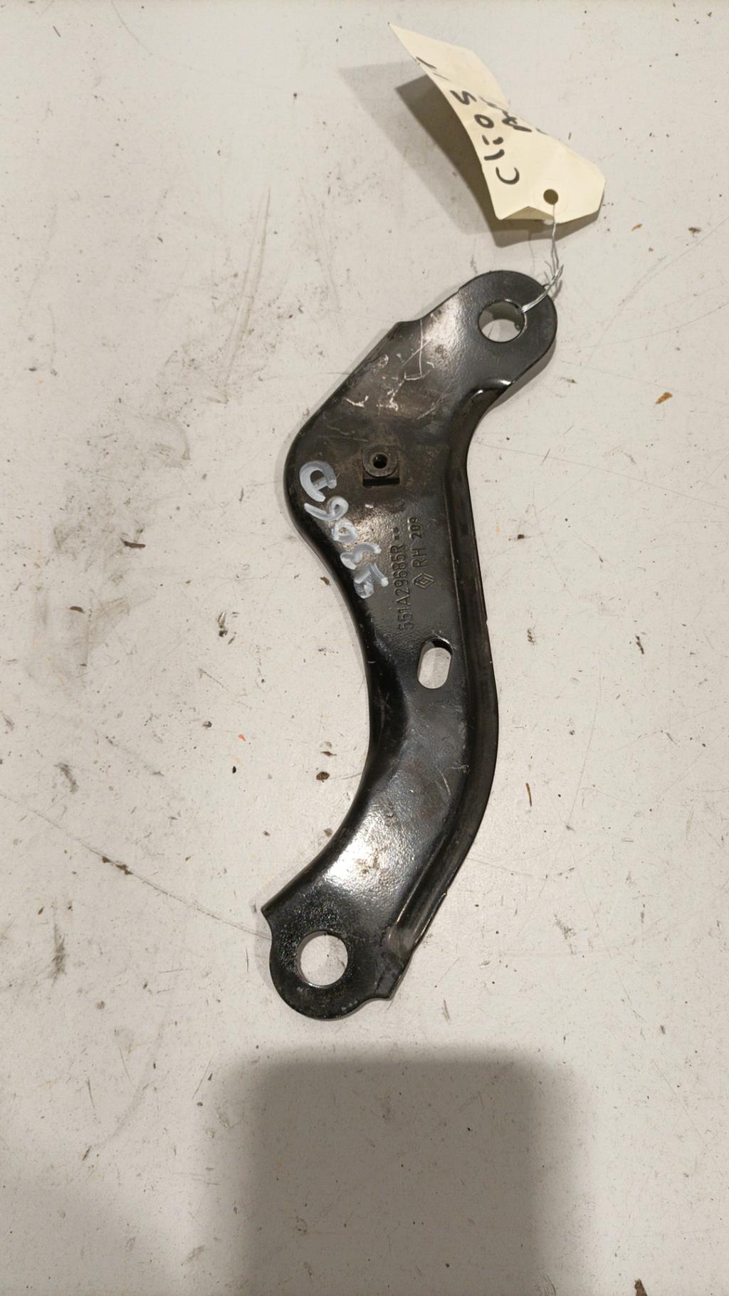 Support de phare droit (tôle) RENAULT CLIO 5 PHASE 1 Diesel - 1