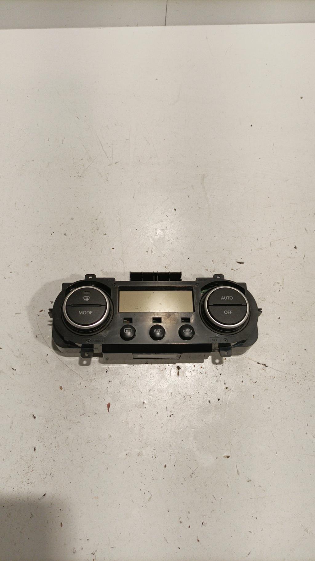 Commande chauffage SUZUKI SWIFT 3 Essence - 1