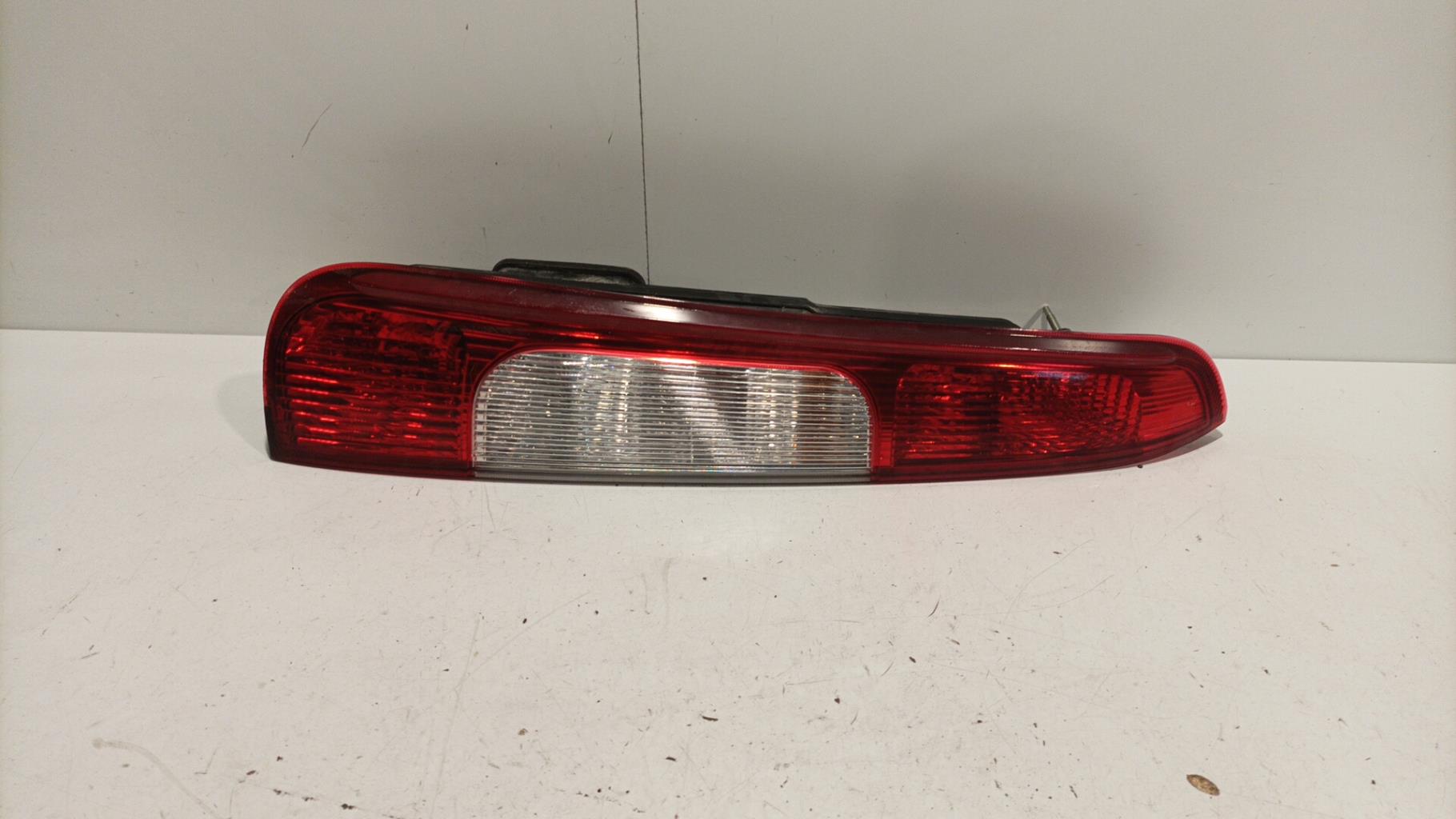 Fanale posteriore principale sinistro (luci) FORD C-MAX 1 PHASE 1 Diésel - 1