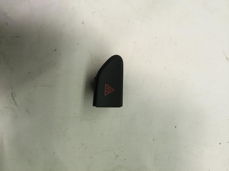 Bouton de warning DACIA DUSTER 1 PHASE 2 Diesel - 1