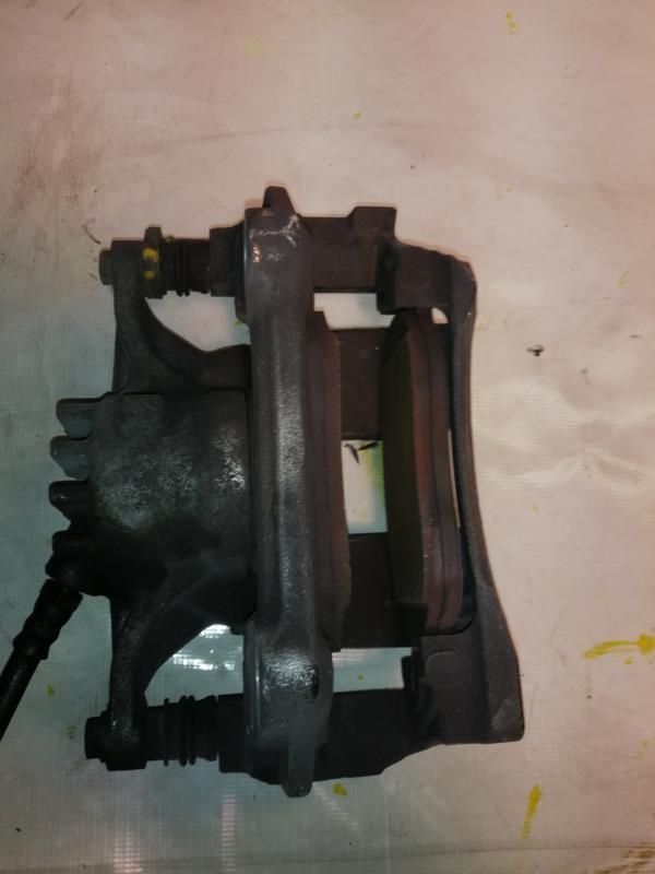 Pinza freni anteriore sinistra RENAULT TRAFIC 3 COURT PHASE 1 Diésel - 1