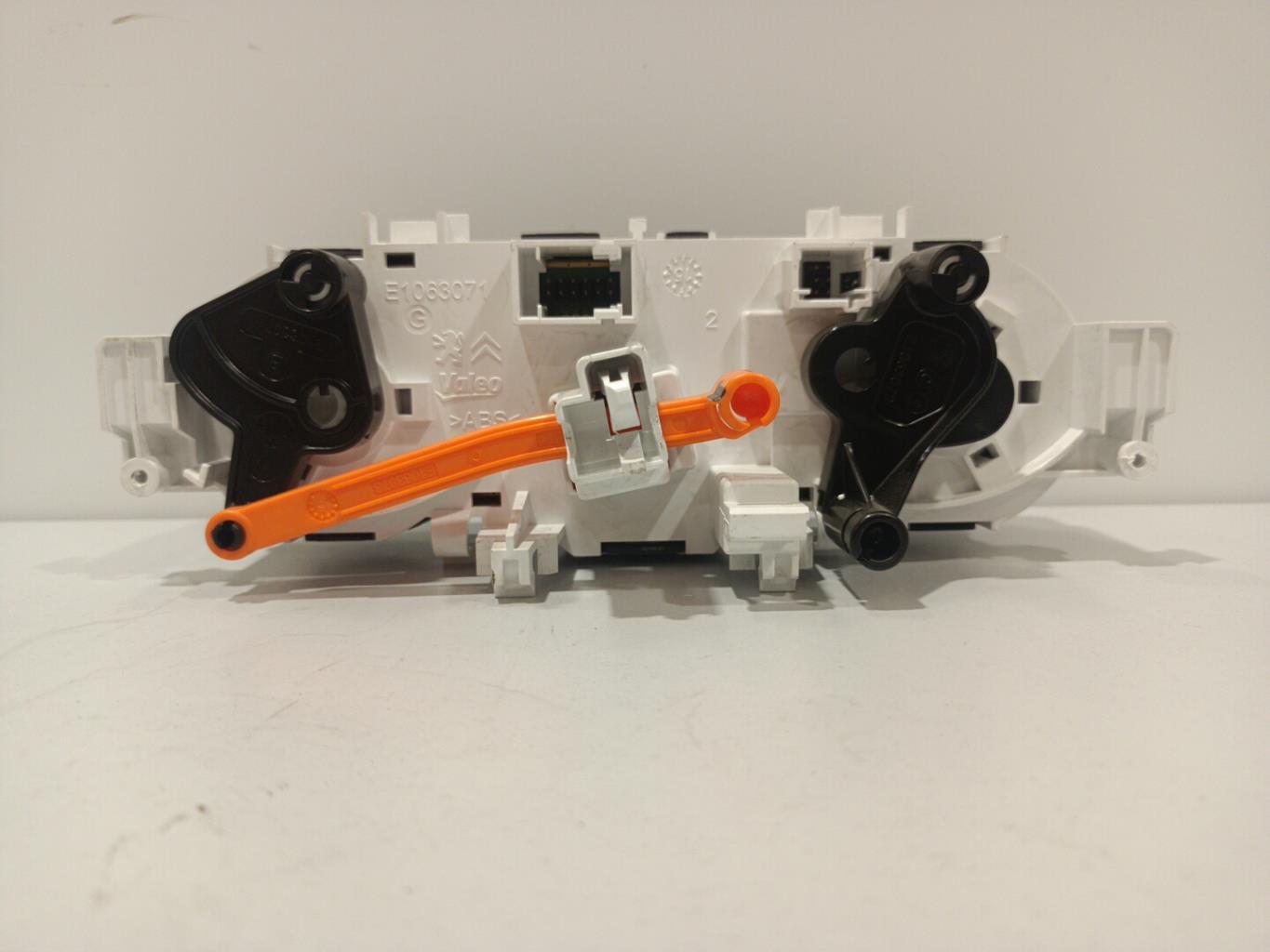 Commande chauffage PEUGEOT 208 1 PHASE 2 Essence - 1