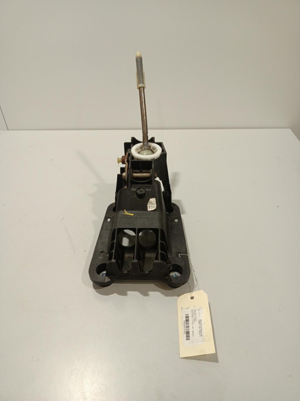 Levier de vitesses CITROEN DS3 PHASE 1 Essence - 1