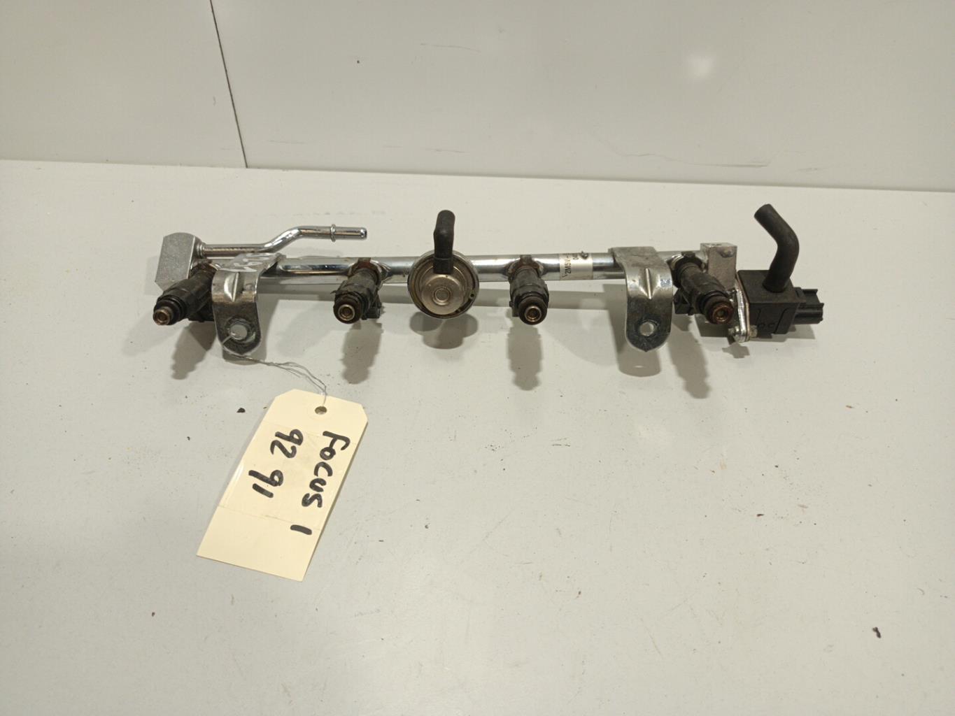 Rampe injection FORD FOCUS 1 Essence - 1