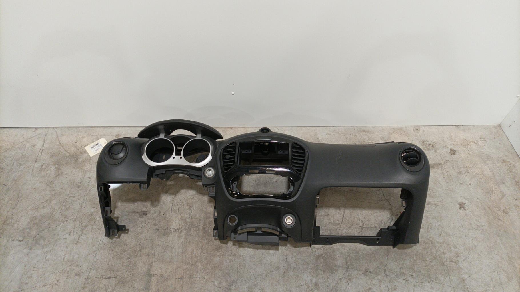 Tableau de bord NISSAN JUKE 1 PHASE 2 Essence - 1