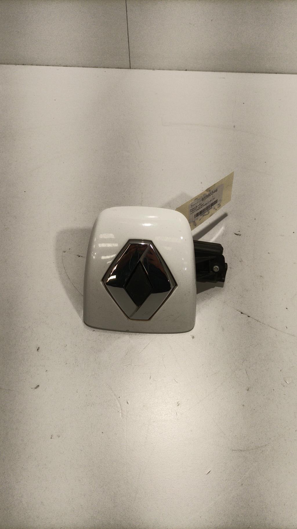 Bouton de coffre RENAULT CLIO 2 CAMPUS PHASE 2 Essence - 1