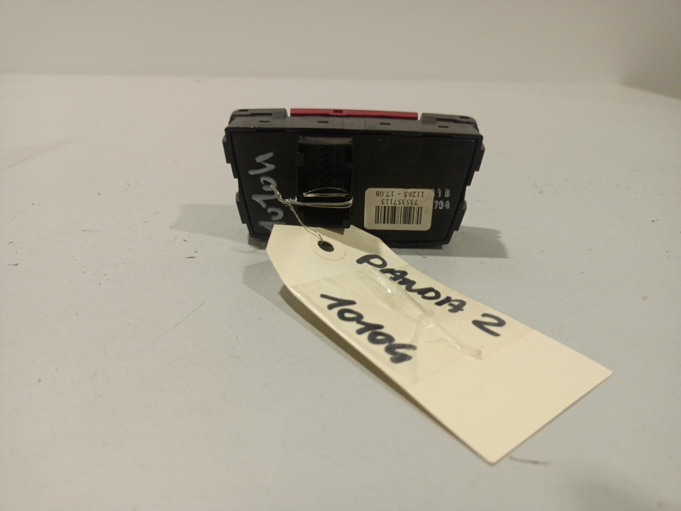 Bouton de warning FIAT PANDA 2 PHASE 2 Essence - 1