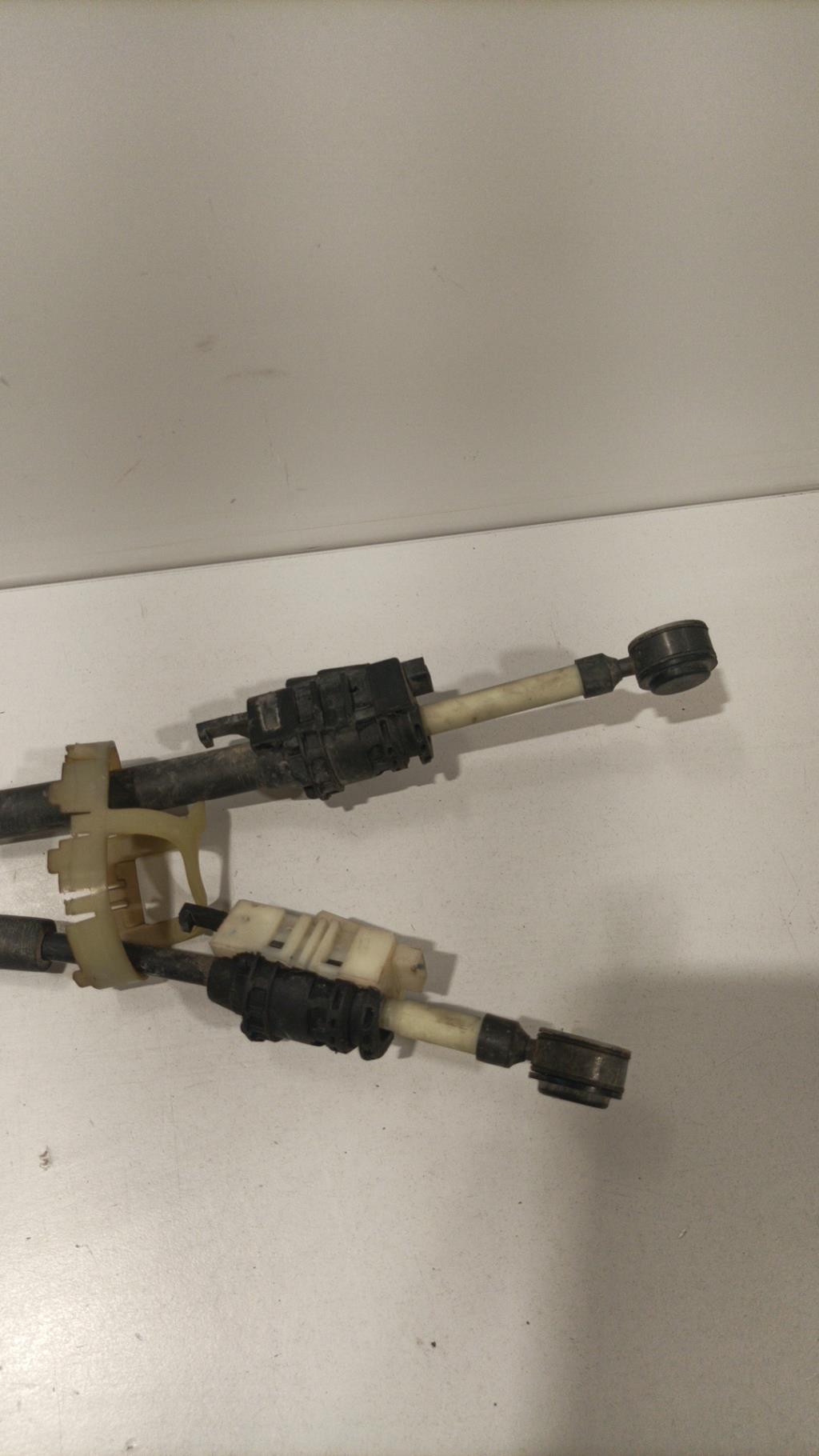 Cable levier de vitesses PEUGEOT 208 1 PHASE 1 Essence - 1
