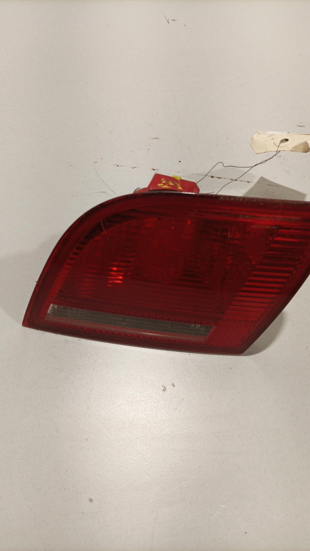 Feu arriere secondaire droit (feux) AUDI A3 2 SPORTBACK PHASE 1 Diesel - 1