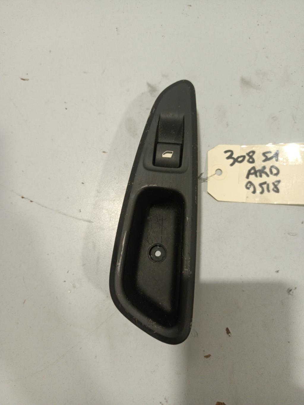 Interruttore lavacristalli posteriore destro PEUGEOT 308 1 PHASE 1 Diésel - 1