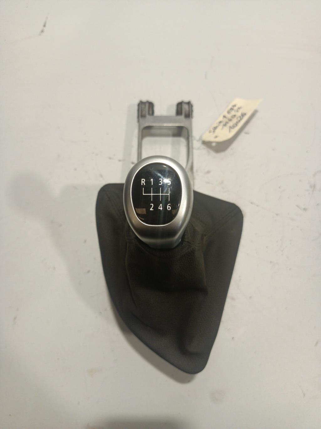 Levier de vitesses BMW SERIE 1 E87 PHASE 2 Diesel - 1