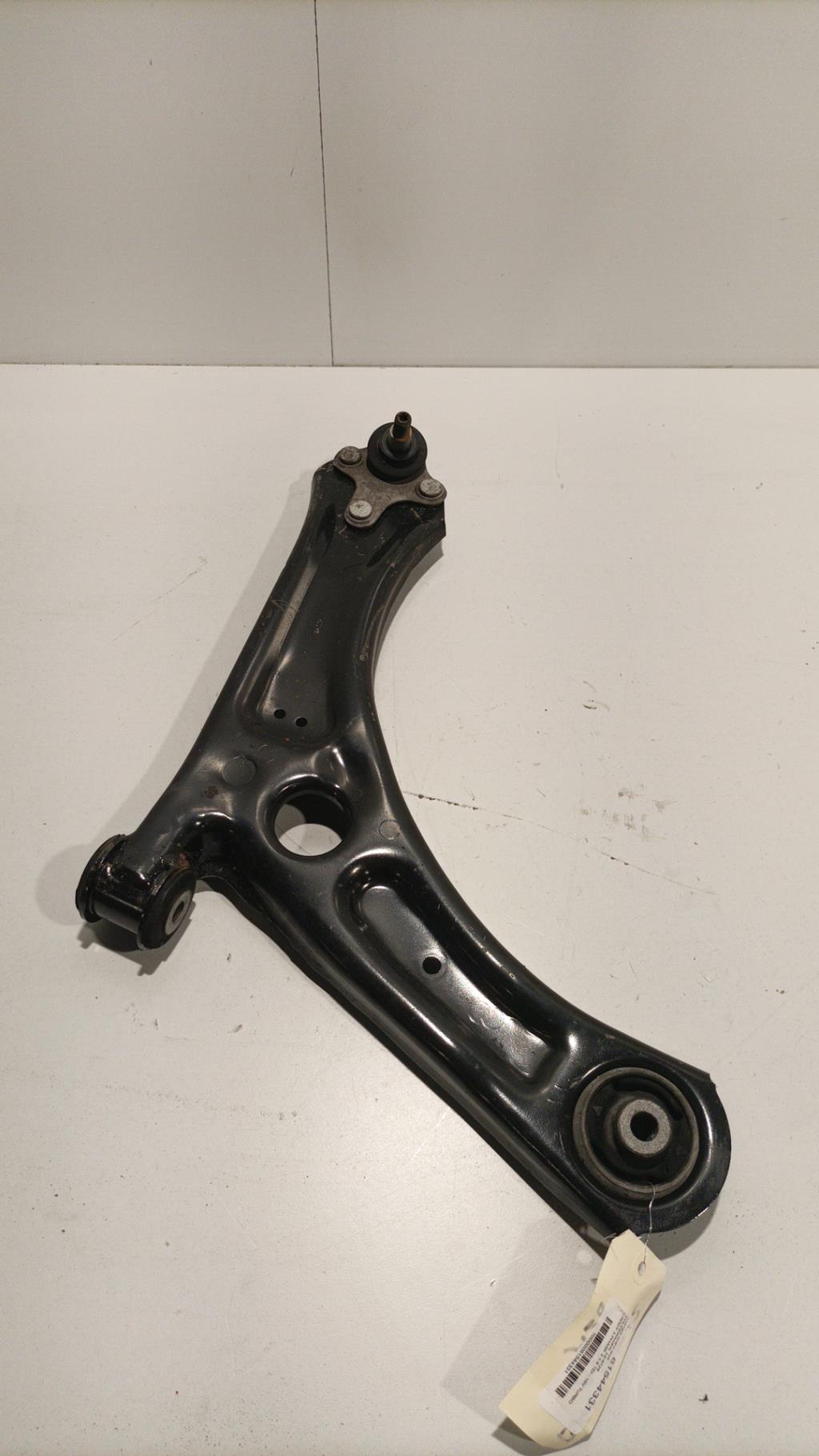 Triangle avant droit VOLKSWAGEN CADDY 3 PHASE 2 Diesel - 1