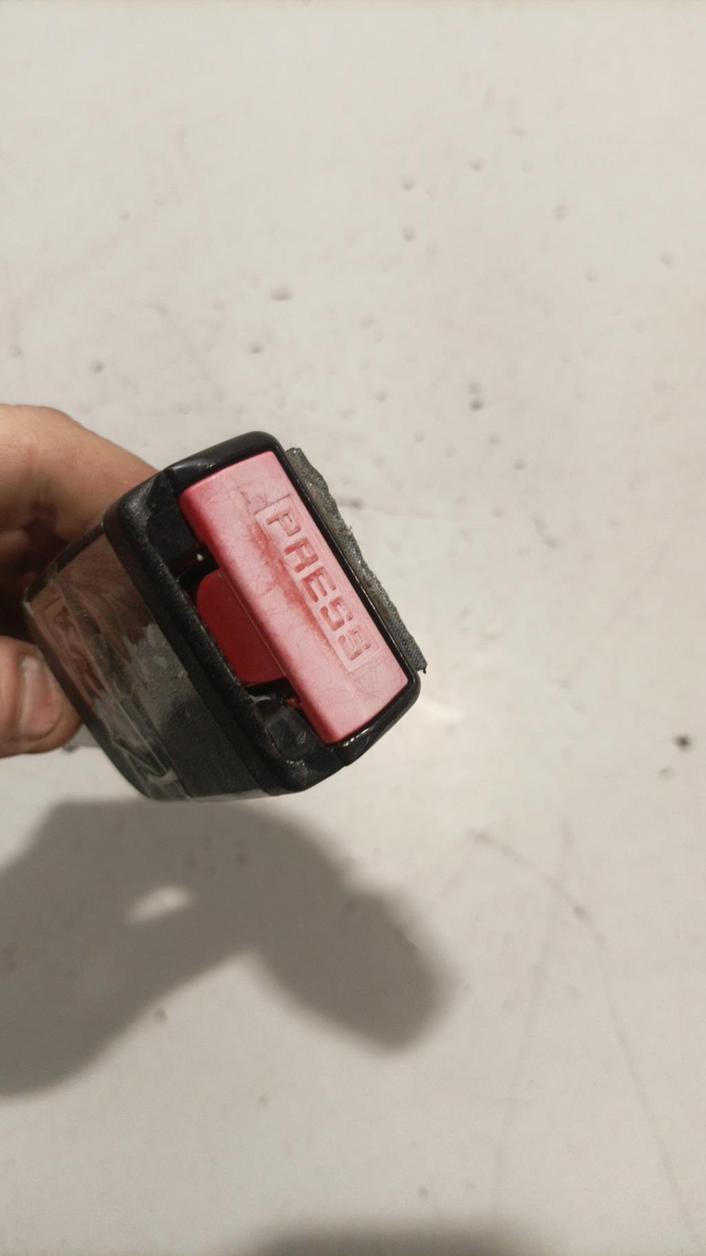 Aggancio cintura sicurezza anteriore destro CITROEN C2 PHASE 1 Gasolina - 1