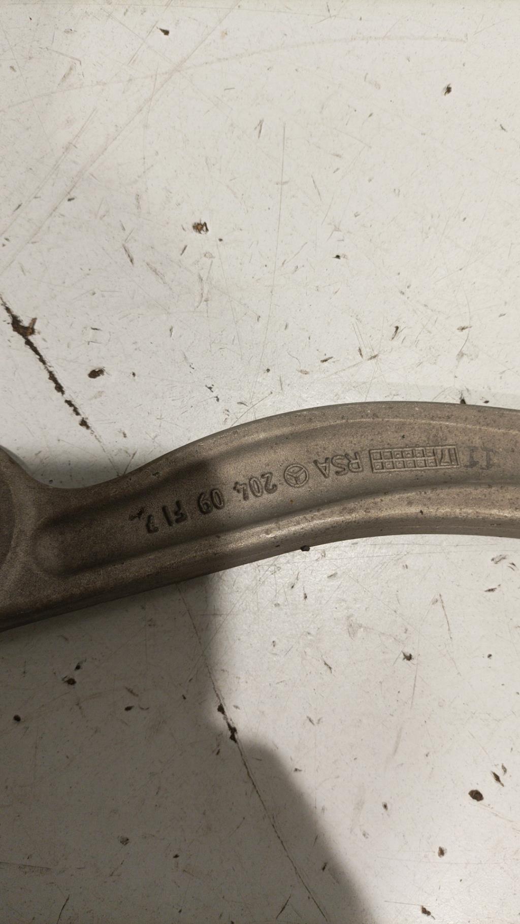Braccio sospensione posteriore sinistra MERCEDES CLASSE E 213 Diésel - 1