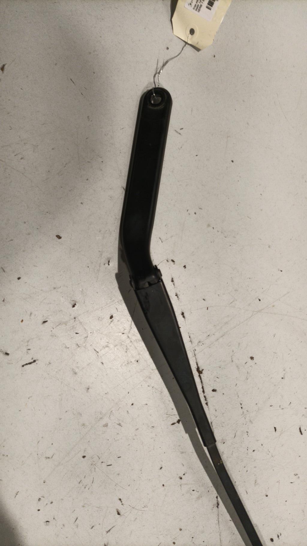 Braccio tergicristallo anteriore sinistro BMW SERIE 1 E81 Diésel - 1