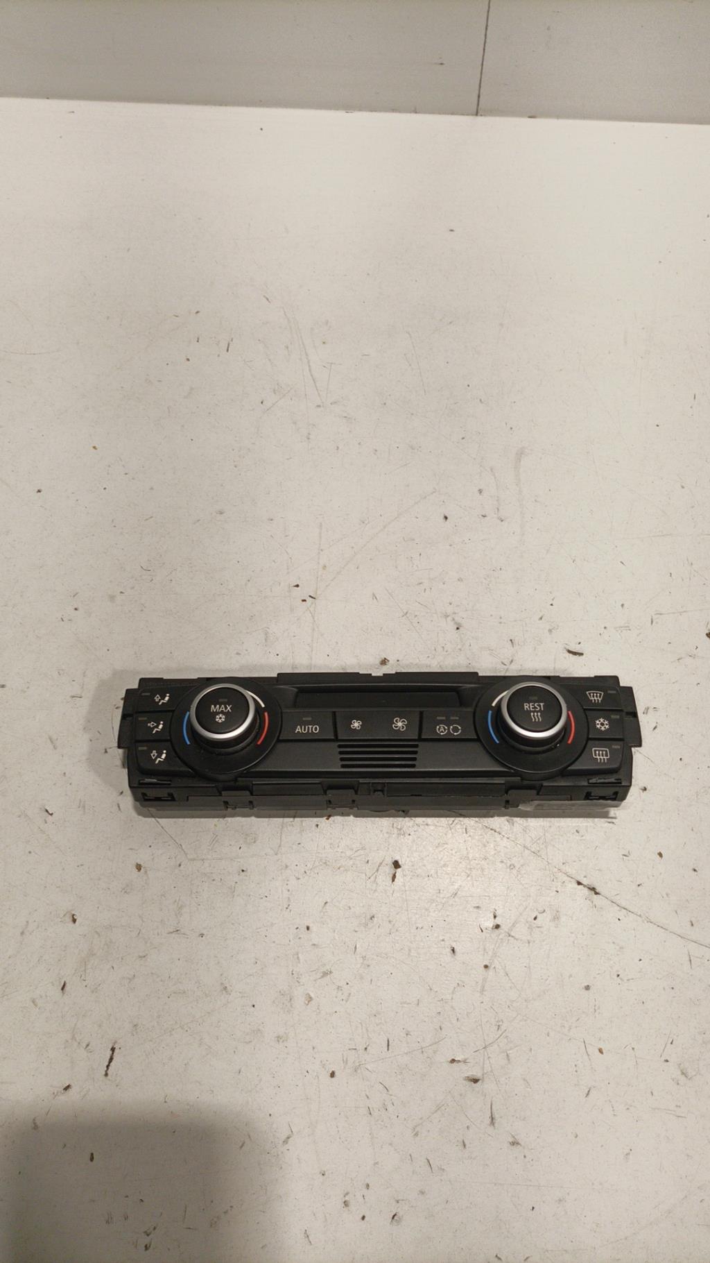 Commande chauffage BMW SERIE 1 E81 Diesel - 1