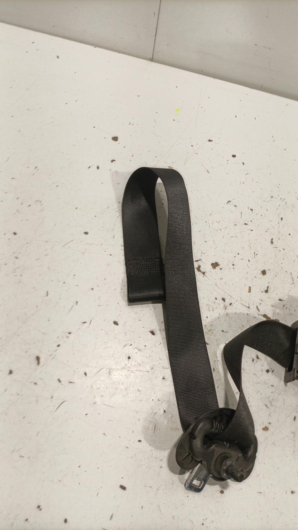 Ceinture avant droit BMW SERIE 1 E81 Diesel - 1