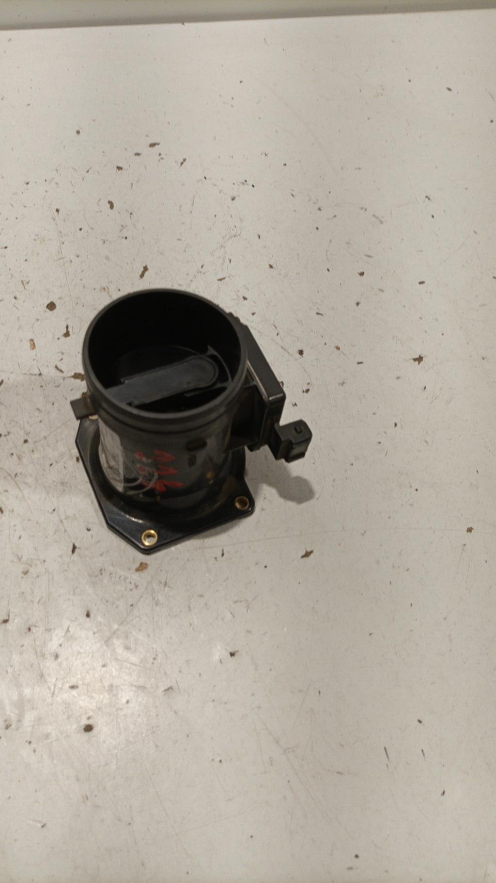 Debitmetre AUDI A4 1 PHASE 1 Essence - 1