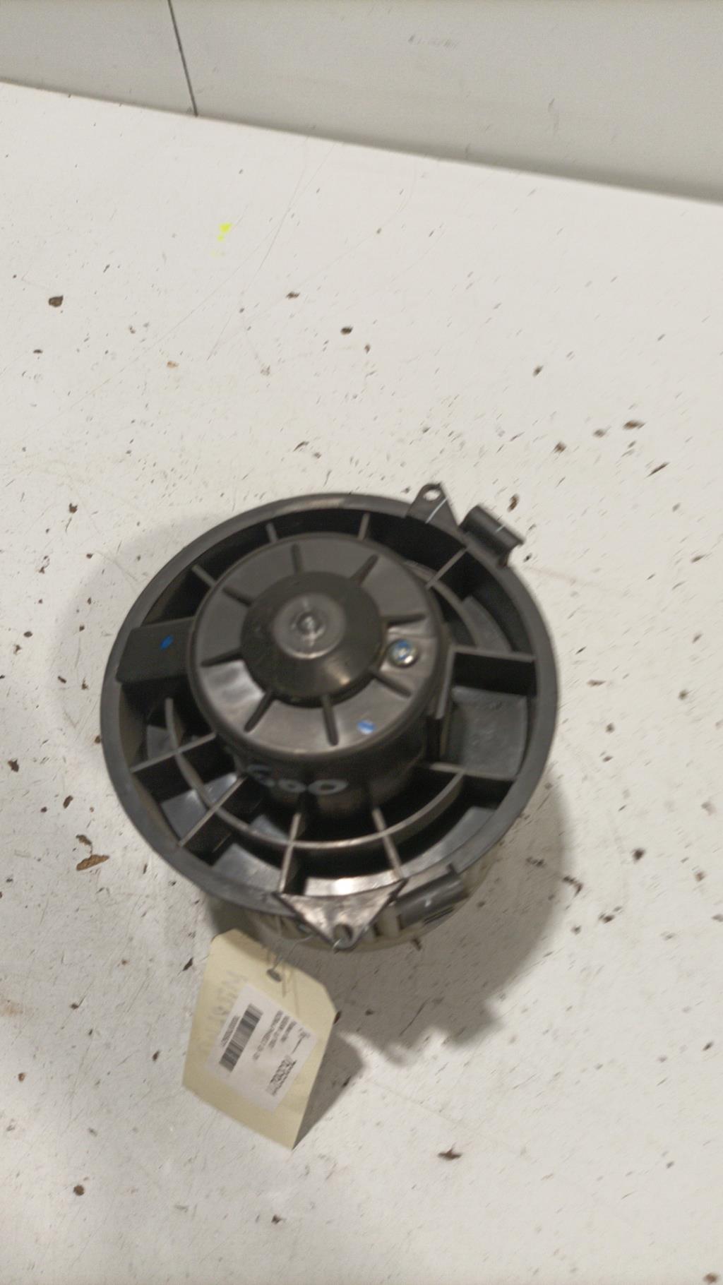 Pulseur d'air NISSAN MICRA 4 PHASE 2 Essence - 1