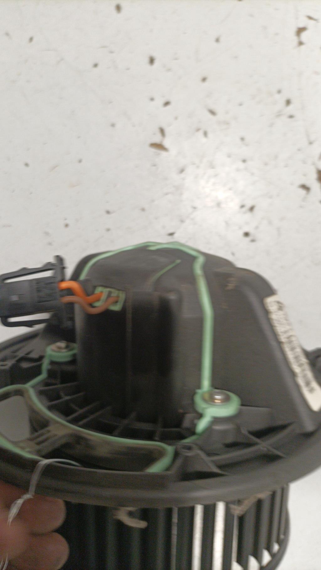 Pulseur d'air BMW SERIE 1 E81 Diesel - 1