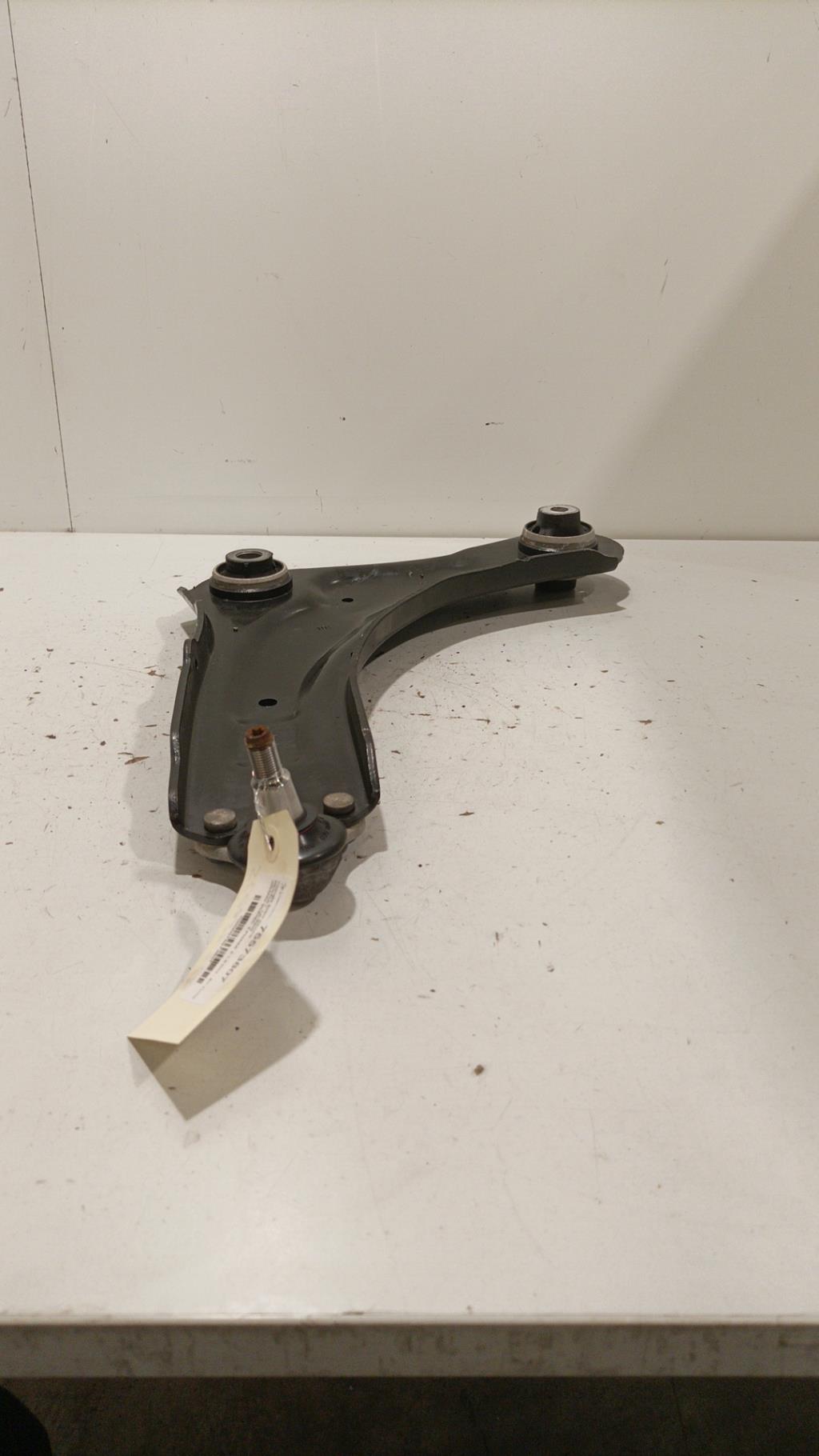 Triangolo anteriore sinistro RENAULT GRAND SCENIC 3 PHASE 3 Diésel - 1