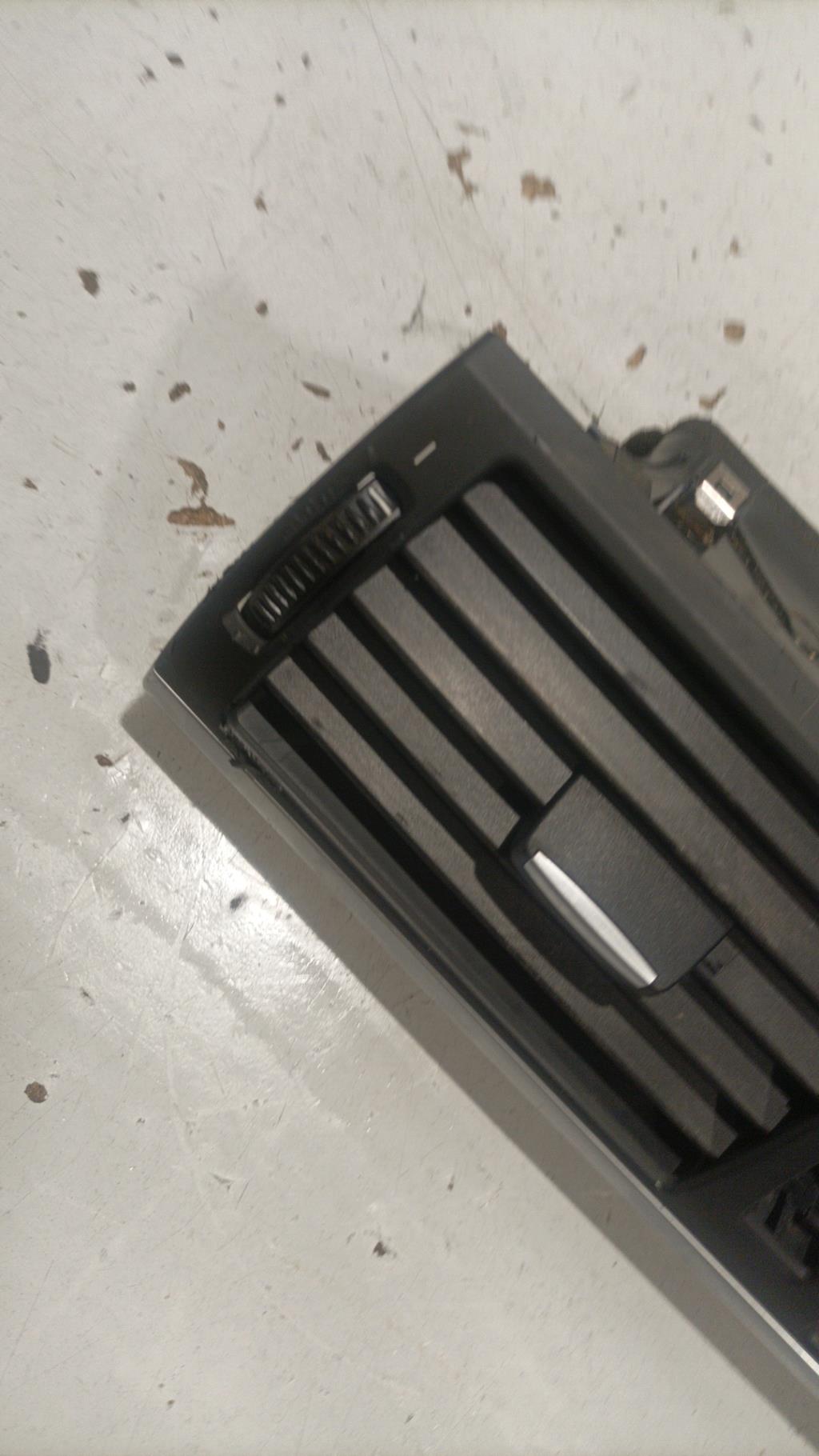 Aerateur tableau de bord BMW X6 E71/E72 PHASE 1 Diesel - 1