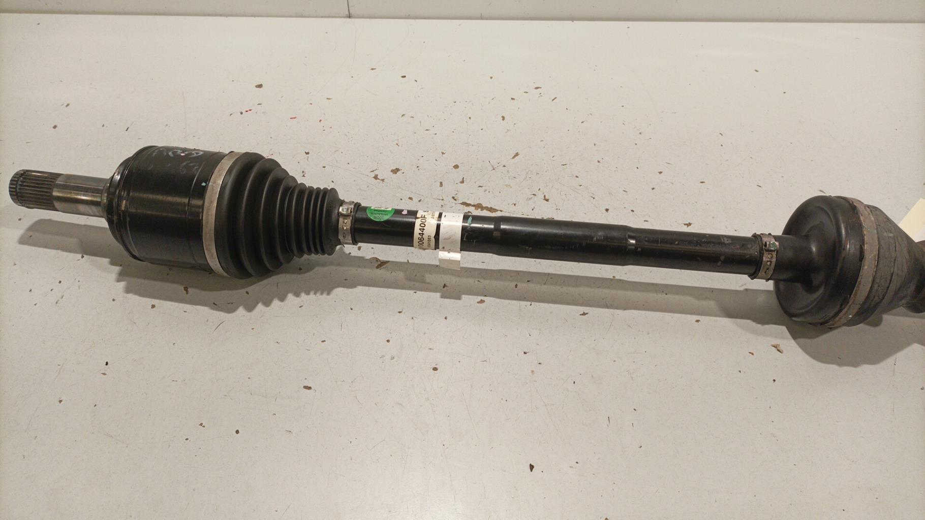 Giunto cardanico posteriore destro (trasmissione) MASERATI LEVANTE Gasolina - 1