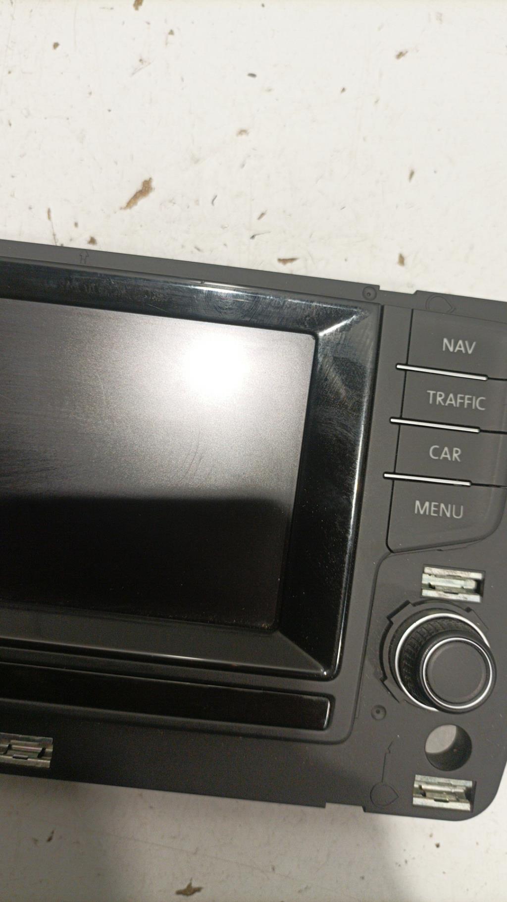 Ecran GPS VOLKSWAGEN GOLF 7 PHASE 1 Diesel - 1