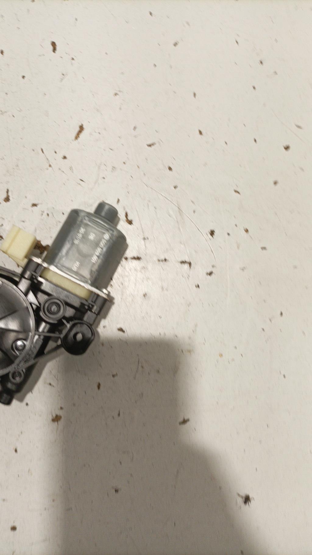 Motore alzacristalli posteriore sinistro AUDI A3 3 SPORTBACK RS3 PHASE 1 Gasolina - 1