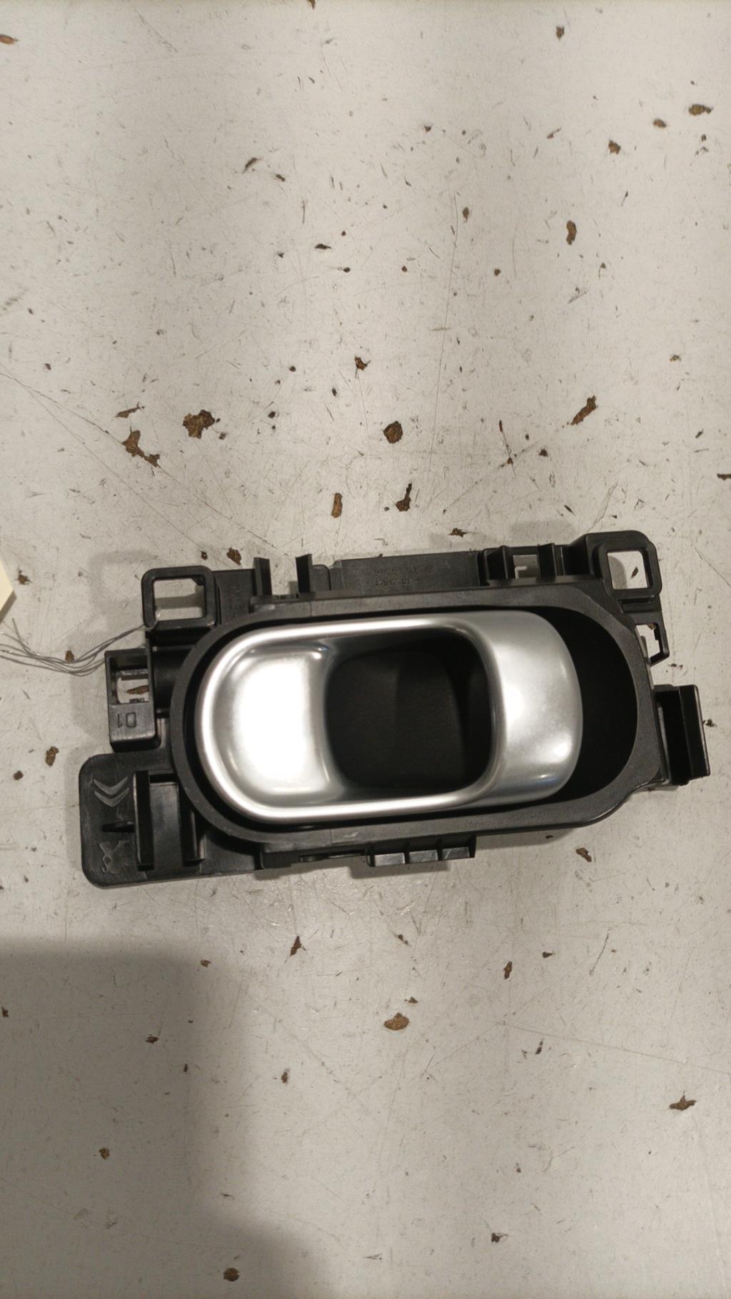Maniglia interna anteriore destra CITROEN C3 3 PHASE 1 Gasolina - 1