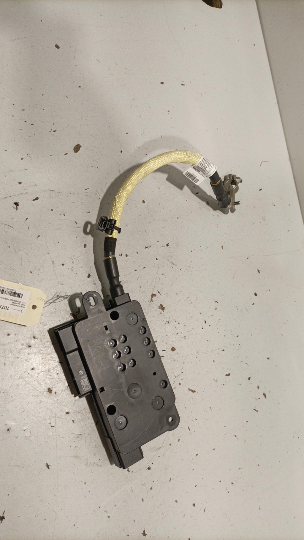Relais electrique AUDI A3 3 SPORTBACK RS3 PHASE 1 Essence - 1