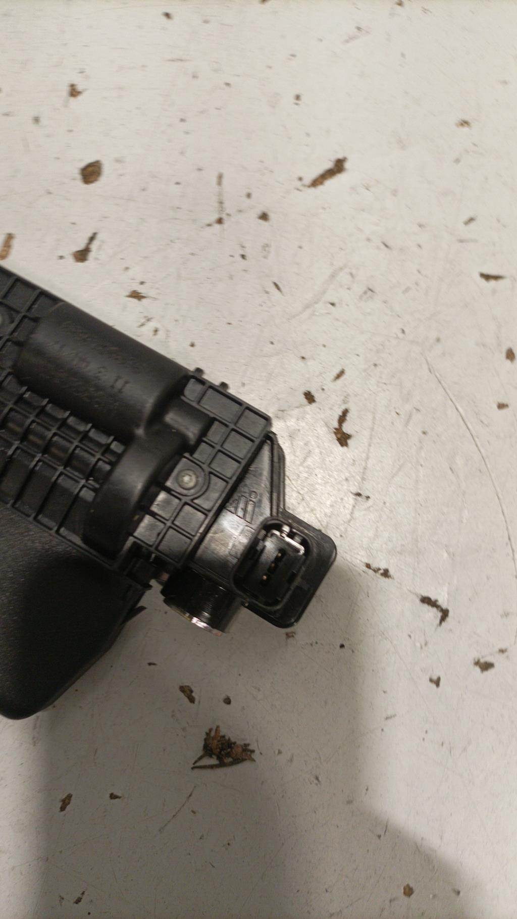 Serrure de hayon CITROEN C4 2 PHASE 2 Diesel - 1