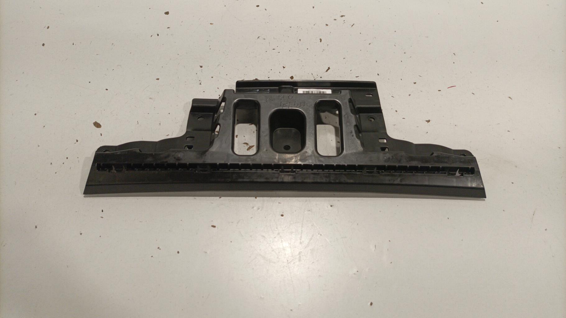 Support de pare chocs arriere CITROEN C3 3 PHASE 1 Essence - 1