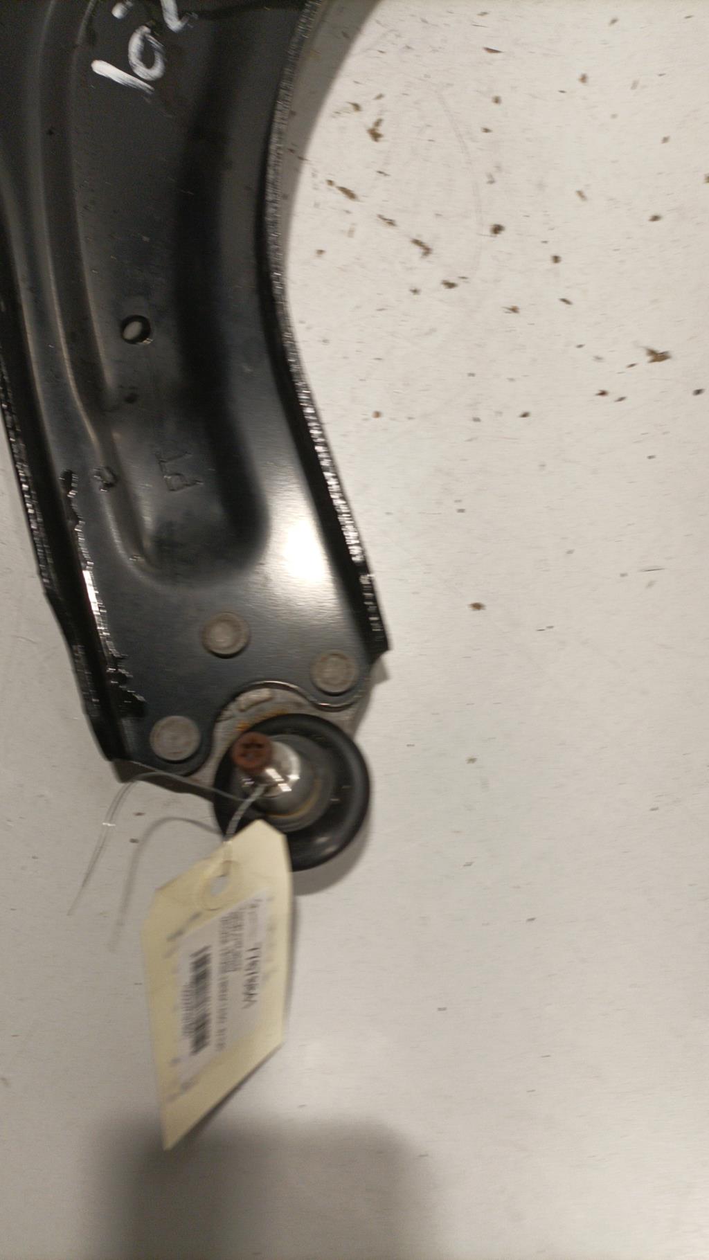 Triangle avant gauche RENAULT MEGANE 3 PHASE 3 BREAK Diesel - 1