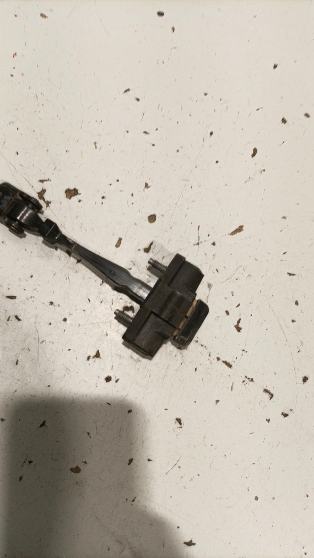 Arresto portiera posteriore sinistra RENAULT CAPTUR 1 PHASE 1 Diésel - 1