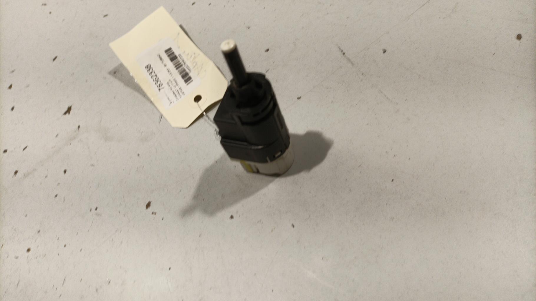 Contattore luce stop RENAULT CAPTUR 1 PHASE 1 Diésel - 1