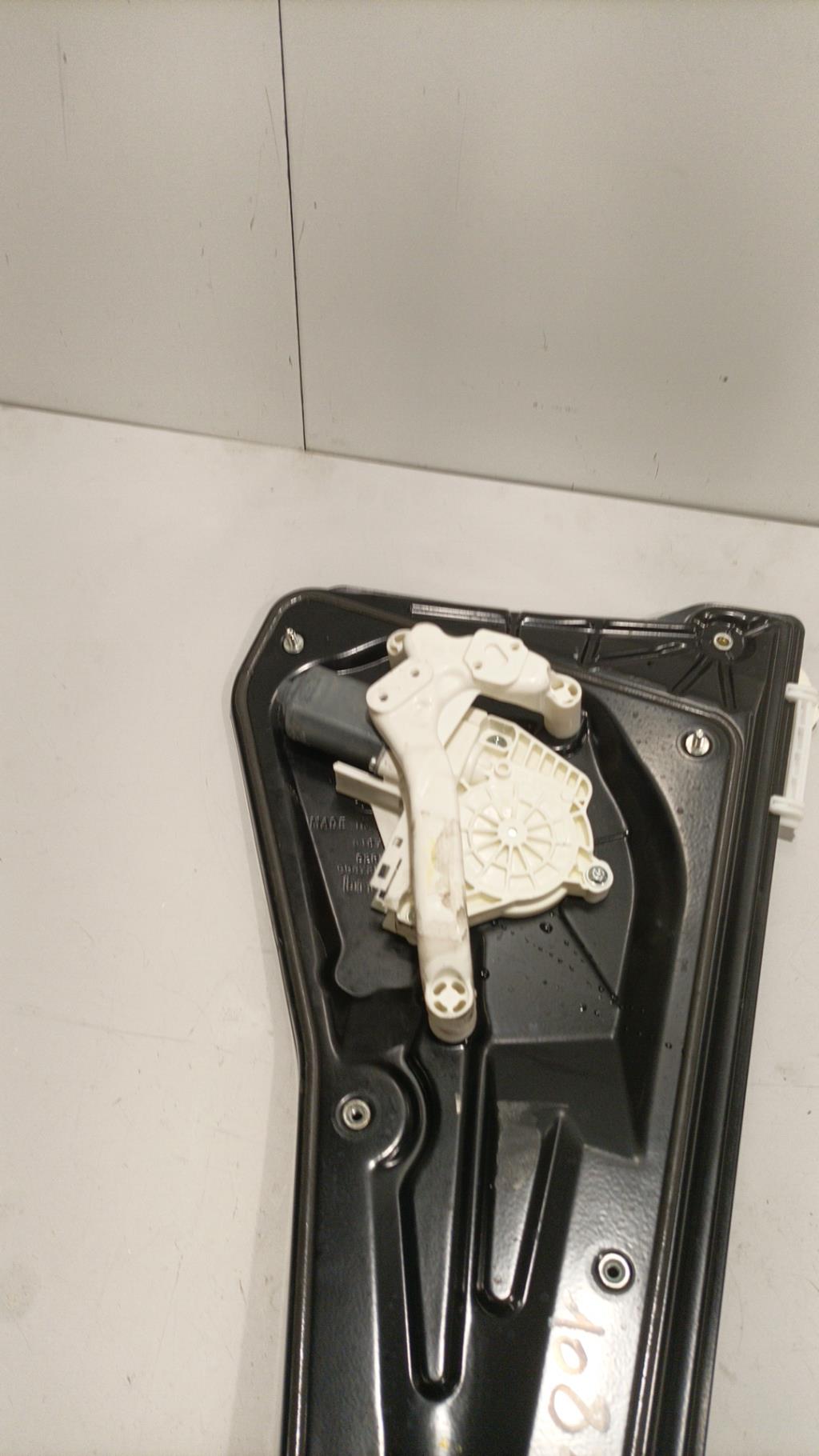Alzacristalli elettrico posteriore sinistro LAND ROVER RANGE ROVER 1 SPORT PHASE 1 Diésel - 1