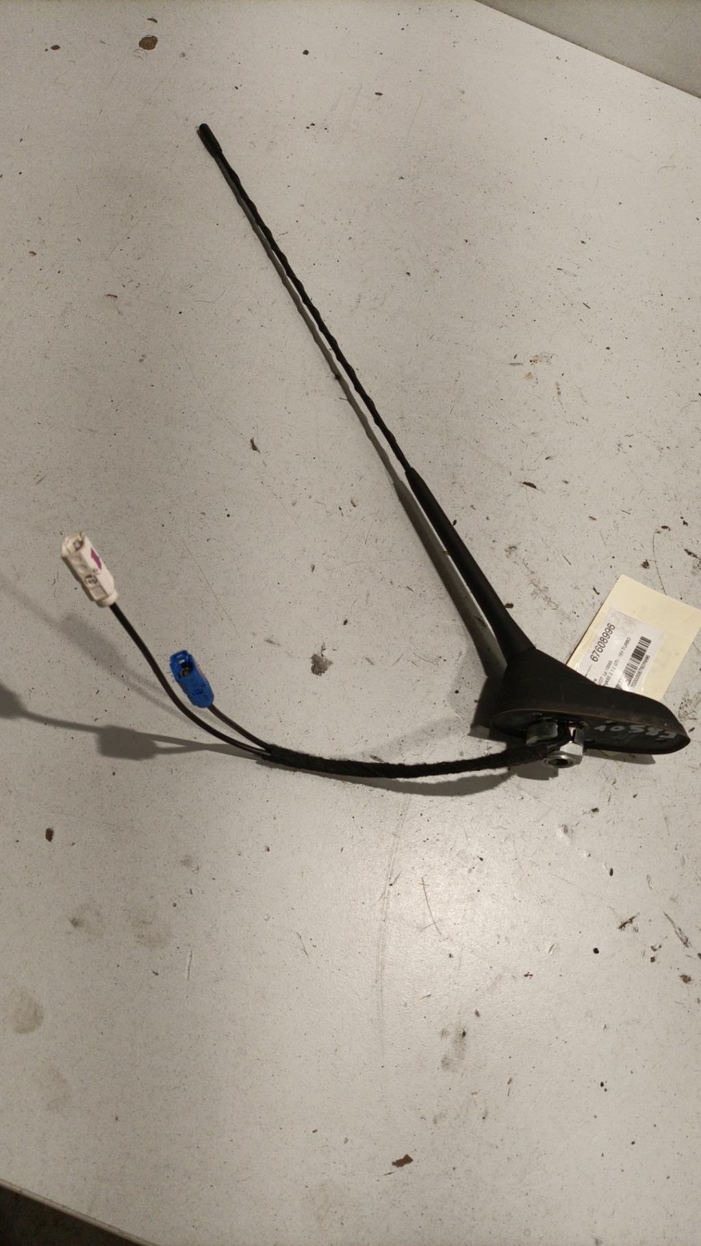 Antenne PEUGEOT 208 1 PHASE 2 Essence - 1