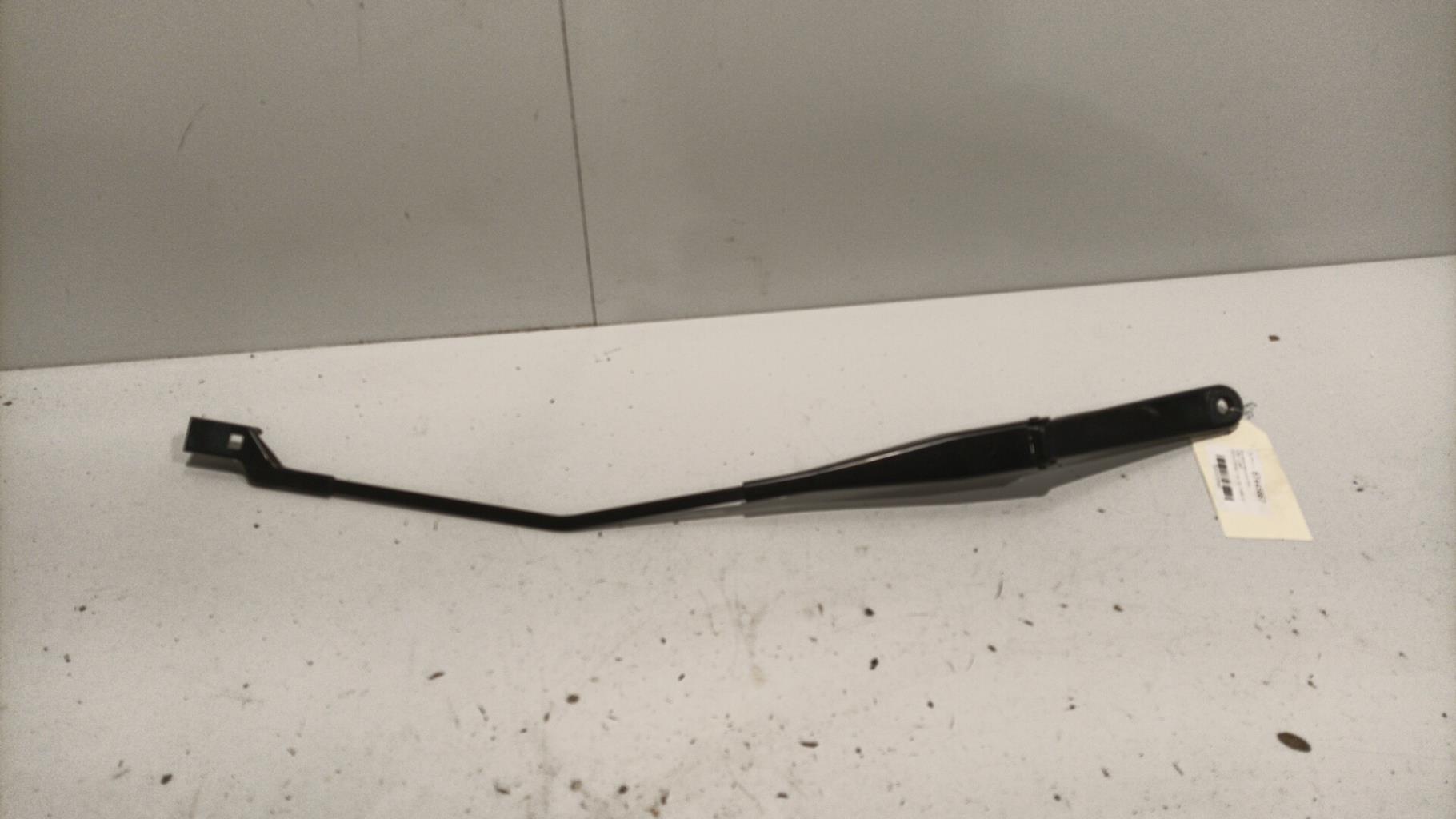 Braccio tergicristallo anteriore destro FORD FIESTA 6 PHASE 2 Gasolina - 1