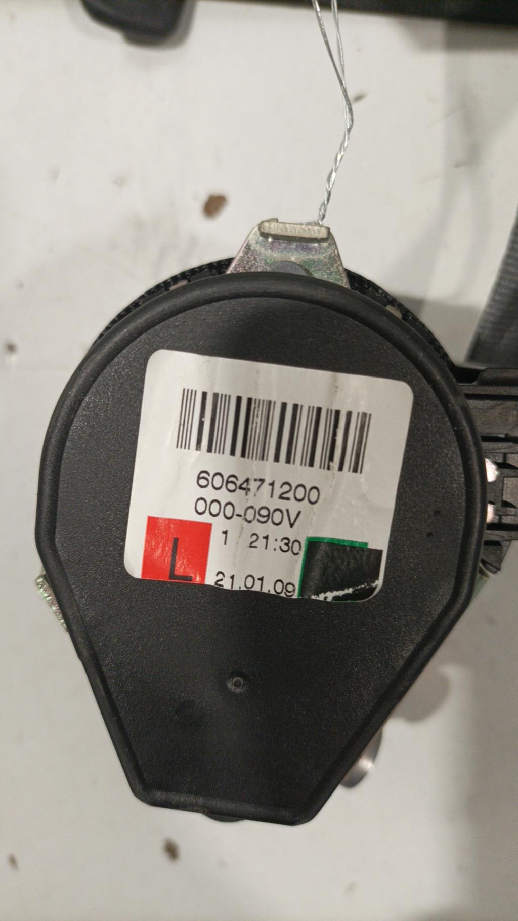 Cintura di sicurezza posteriore sinistra VOLKSWAGEN GOLF 6 Gasolina - 1