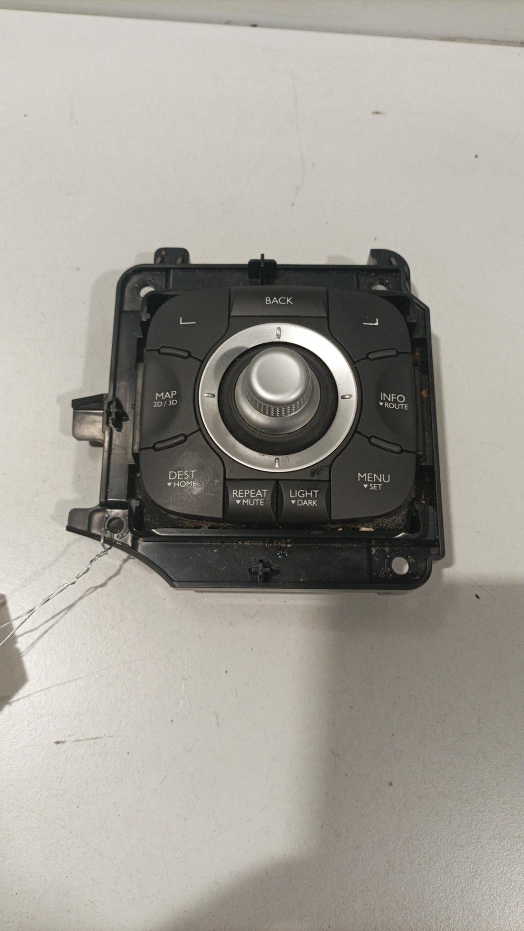 Commande GPS RENAULT MEGANE 3 PHASE 1 Diesel - 1