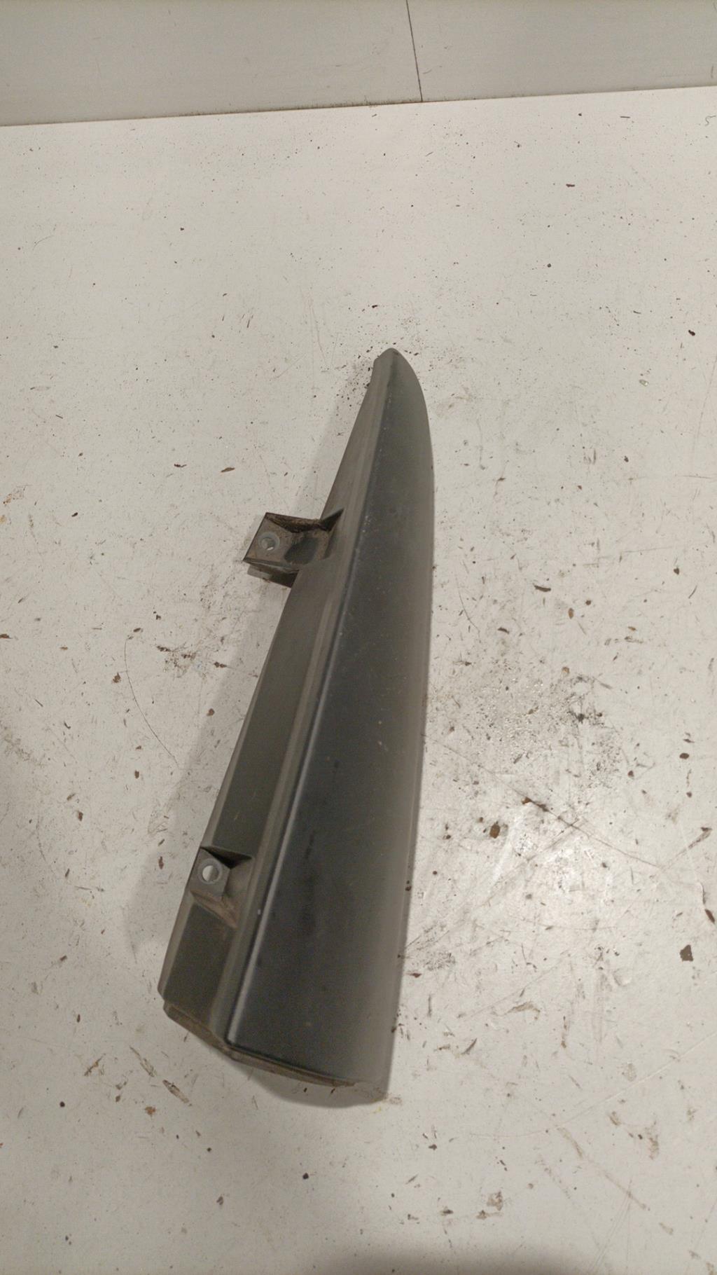 Cornice fanale posteriore destro RENAULT KANGOO 2 Diésel - 1