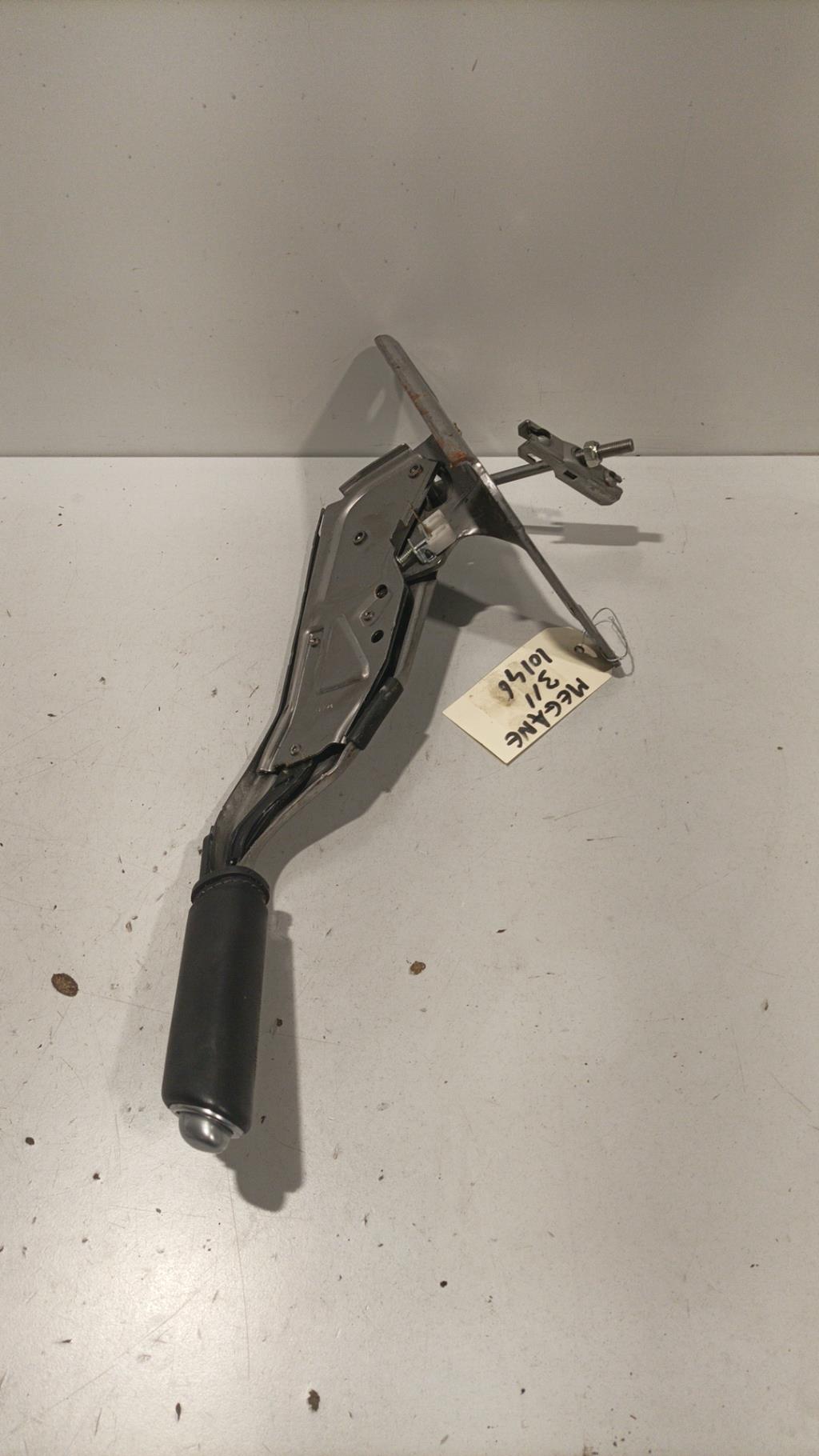 Levier frein à main RENAULT MEGANE 3 PHASE 1 Diesel - 1