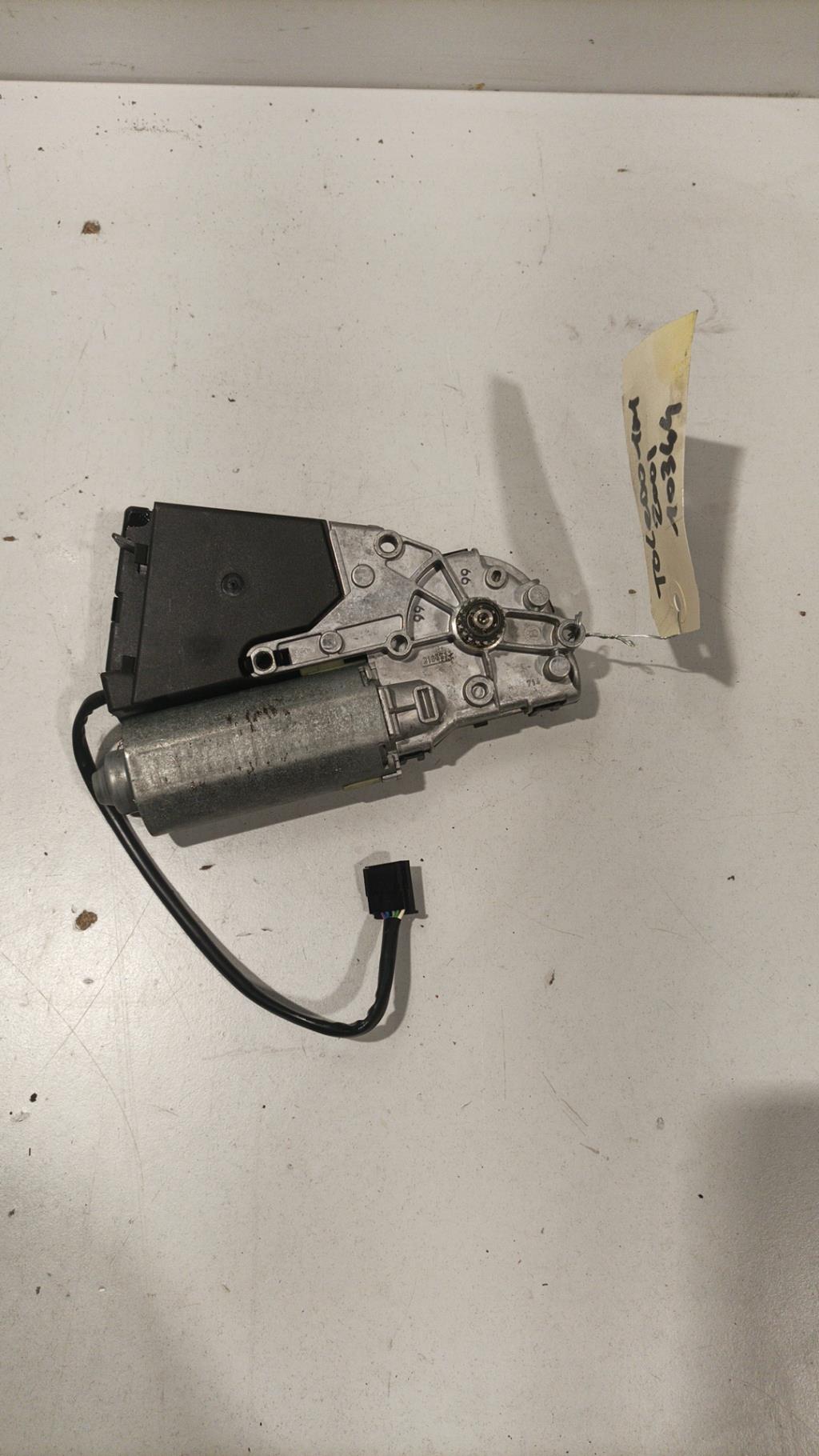 Moteur toit ouvrant SEAT TOLEDO 2 Essence - 1