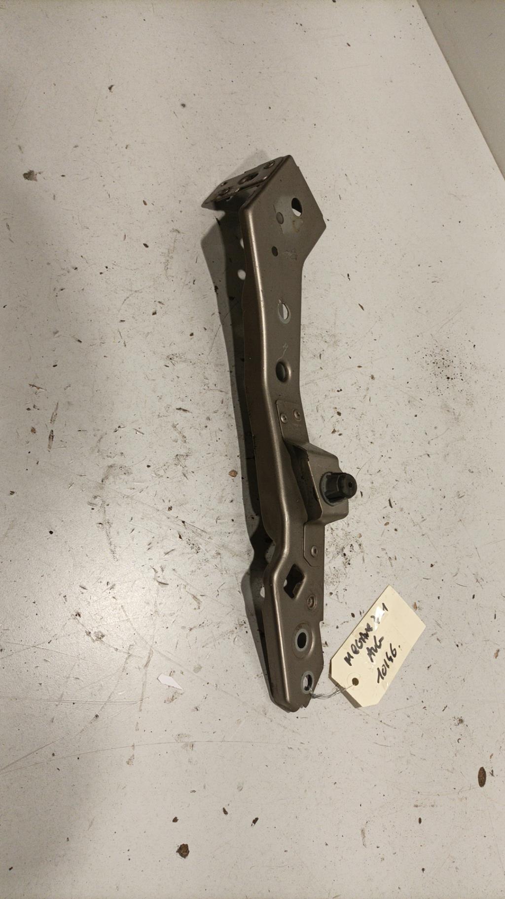 Supporto faro sinistro (lamiera) RENAULT MEGANE 3 PHASE 1 Diésel - 1