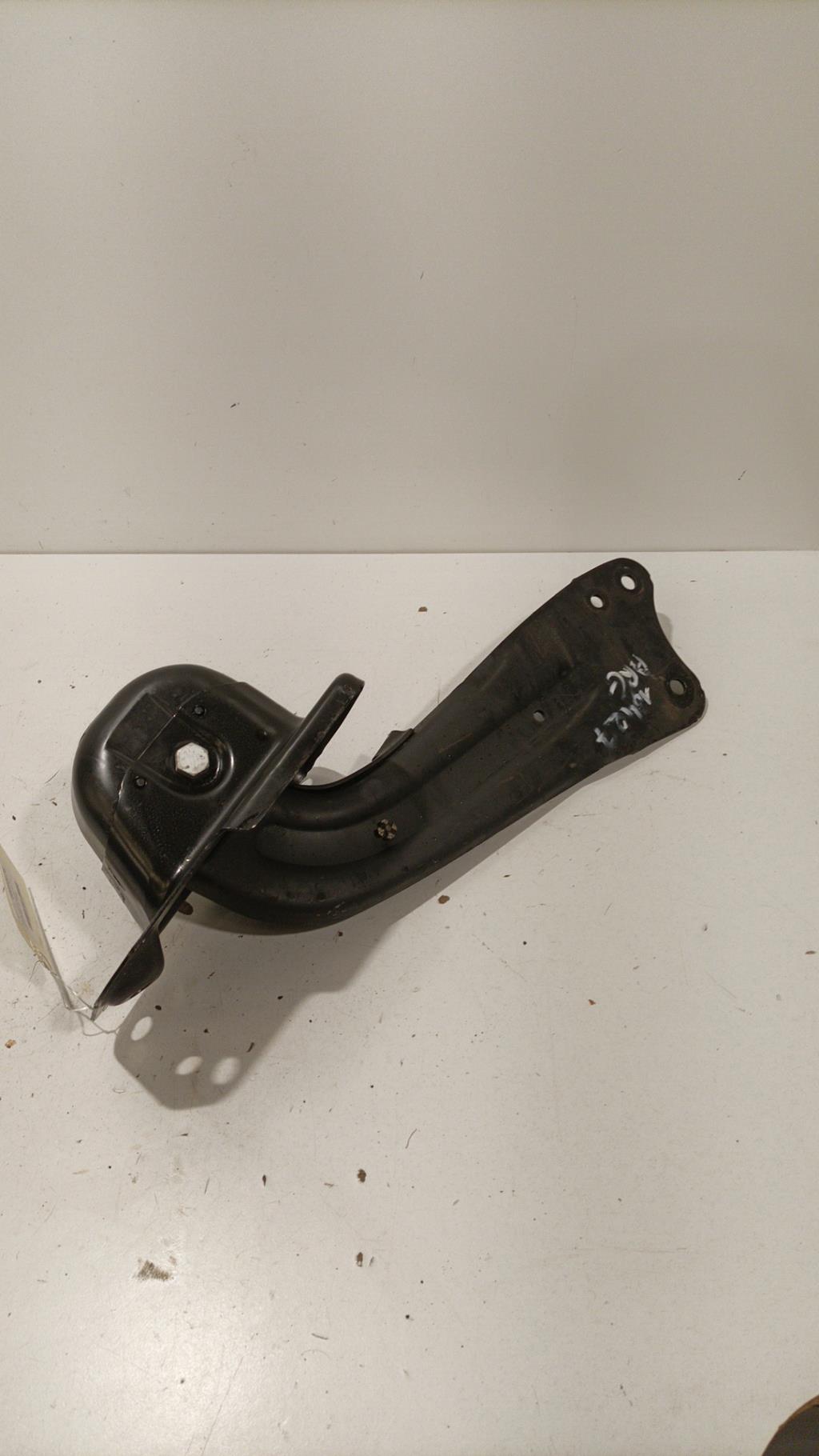 Braccio sospensione posteriore sinistra VOLKSWAGEN GOLF 6 Gasolina - 1