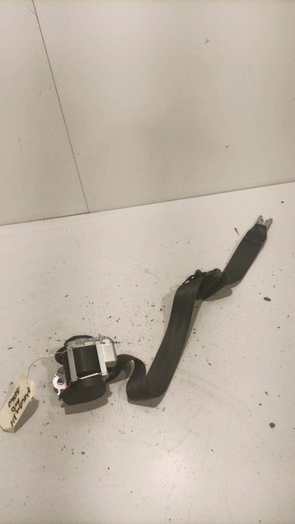 Cintura di sicurezza anteriore destra RENAULT MEGANE 3 PHASE 1 Diésel - 1
